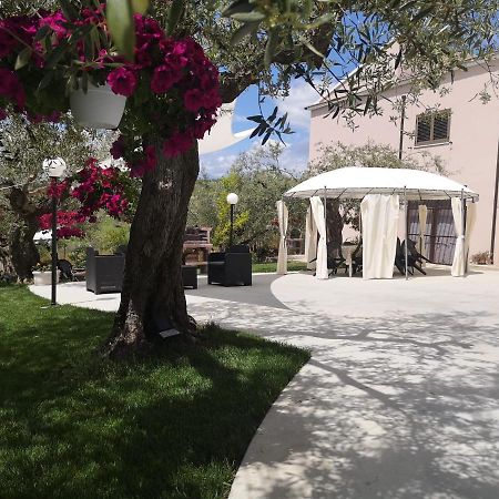 Bed and Breakfast Lory Elice Esterno foto