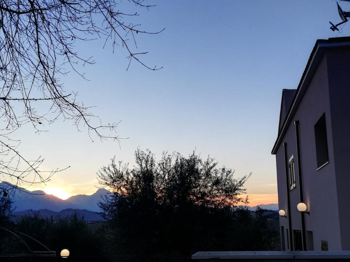 Bed and Breakfast Lory Elice Esterno foto